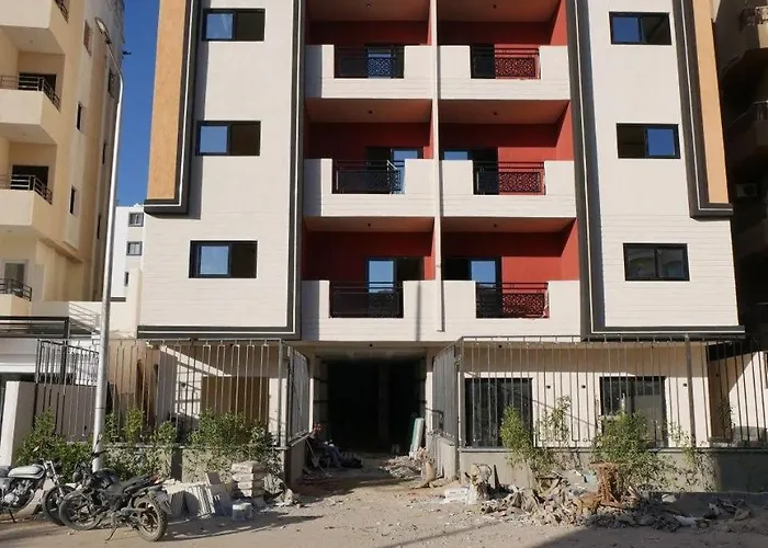 Apartment مبارك 5 *